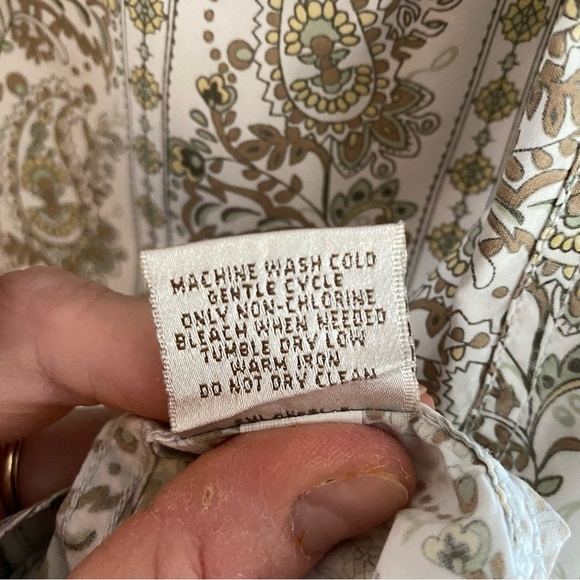 OLD NAVY Men's Casual Button Down Shirt - Picture 4 of 5